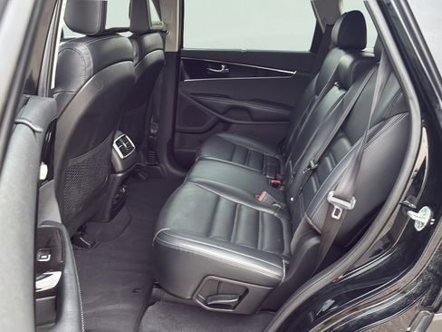 Used 2018 Kia Sorento EX FWD image 25