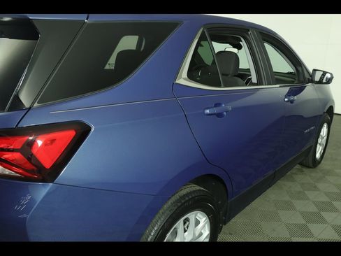 Used 2024 Chevrolet Equinox LT w/ LPO, Floor Liner Package image 19