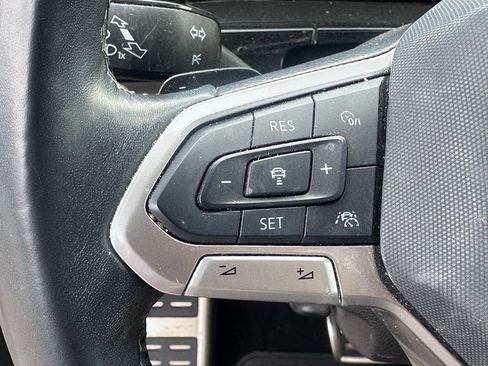 Used 2024 Volkswagen Atlas SEL Premium R-Line AWD/4WD image 29