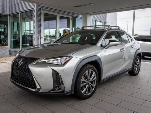 Used 2019 Lexus UX 200 F Sport image 11