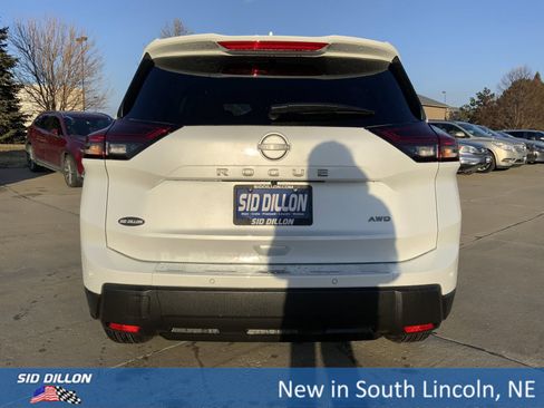 New 2026 Nissan Rogue SV image 4