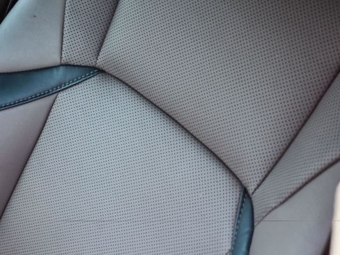 Used 2025 Lexus ES 300h w/ Premium Package FWD image 33