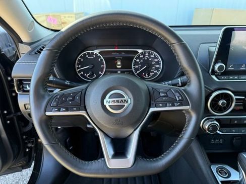 Certified 2023 Nissan Sentra SV image 18