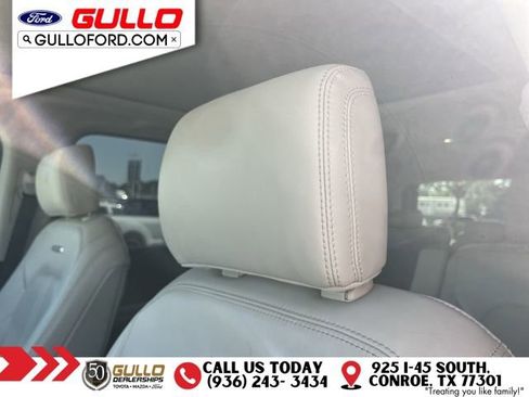 Certified 2019 Ford Expedition Platinum RWD image 18