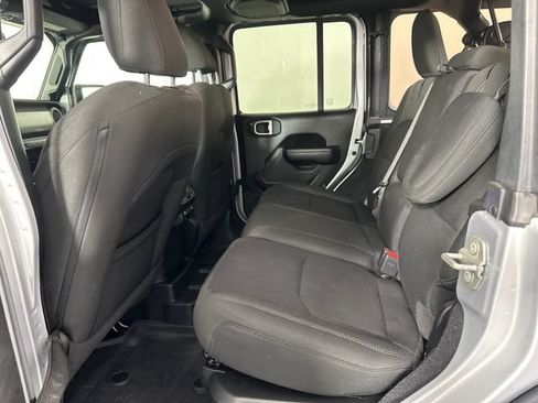 Used 2023 Jeep Wrangler Unlimited w/ Convenience Group AWD/4WD image 13