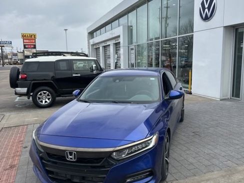 Used 2019 Honda Accord Sport image 17