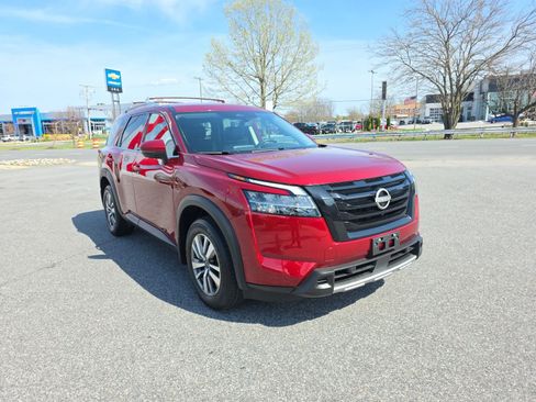 Certified 2023 Nissan Pathfinder SL w/ Black Appearance Package image 1