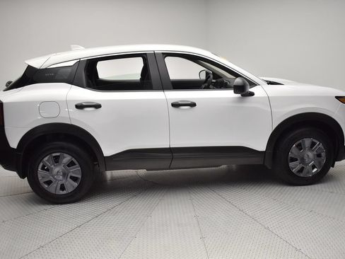 Certified 2025 Nissan Kicks S AWD/4WD image 4