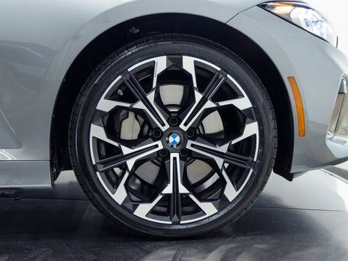 Certified 2025 BMW 330i xDrive Sedan w/ M Sport Package image 27