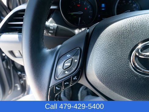 Used 2019 Toyota C-HR Limited FWD image 26