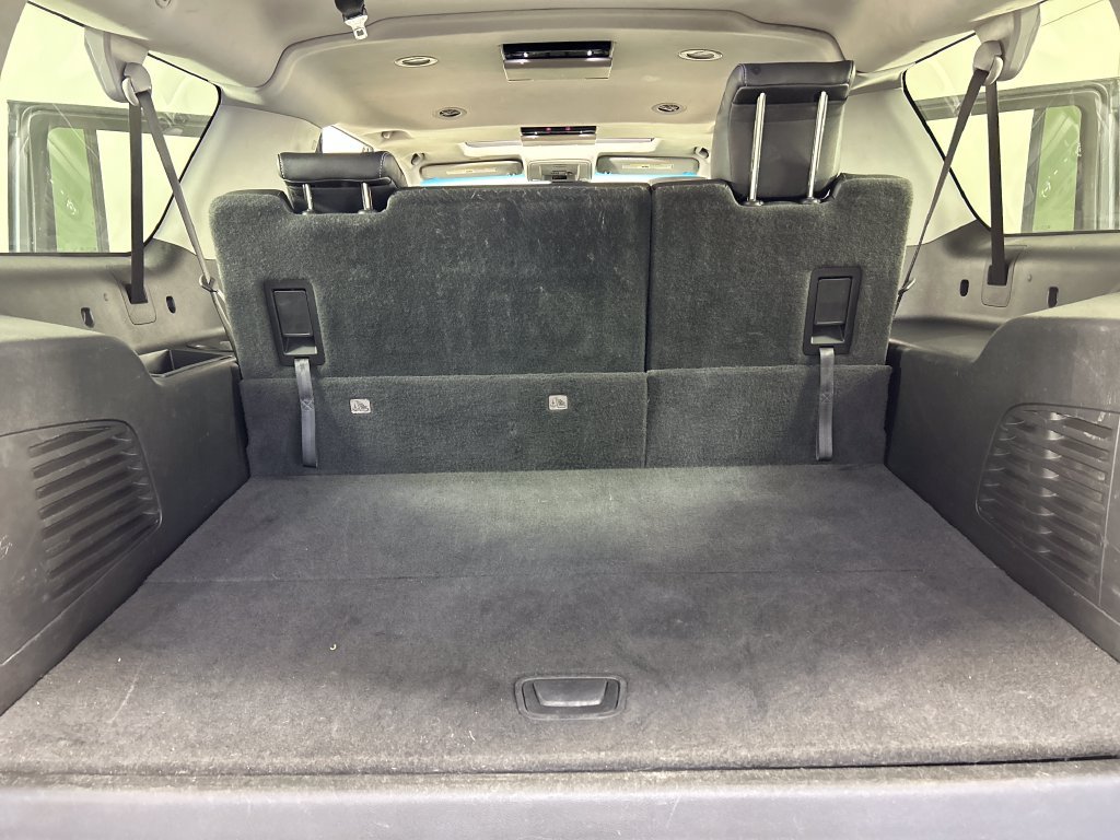 Used 2019 Chevrolet Suburban LT AWD/4WD image 23