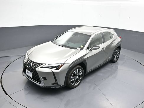 Used 2020 Lexus UX 250h w/ Accessory Package 2 AWD/4WD image 34