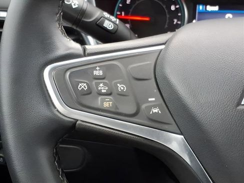 Used 2023 Chevrolet Equinox LT image 28