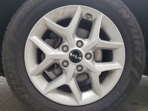 Used 2023 Kia Soul LX w/ LX Technology Package image 31