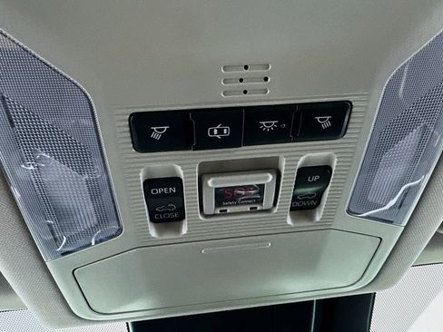 Used 2019 Toyota RAV4 XLE w/ Convenience Package image 19