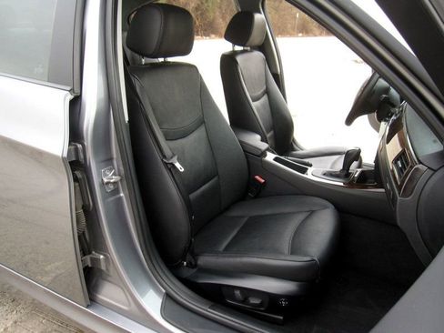 Used 2011 BMW 328i xDrive 328i xDrive image 24