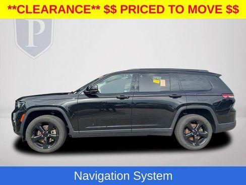 Used 2023 Jeep Grand Cherokee L Limited w/ Black Appearance Package AWD/4WD image 11