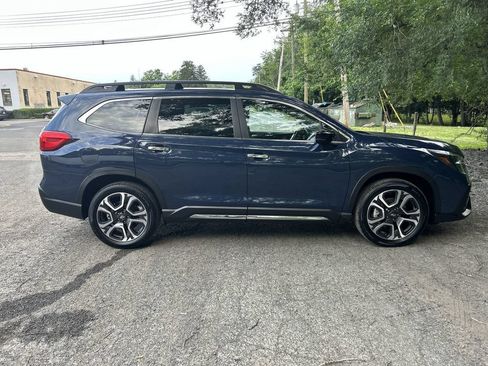 Used 2024 Subaru Ascent Touring AWD/4WD image 9