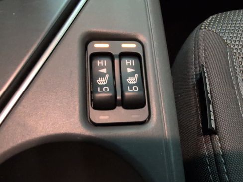 Used 2024 Subaru Crosstrek 2.0i Premium image 23