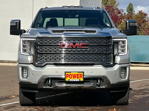 Used 2022 GMC Sierra 3500 Denali w/ Denali Ultimate Package image 9