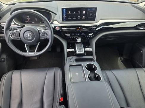 Used 2025 Acura MDX FWD w/ Technology Package image 9
