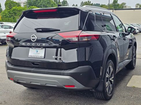 Used 2021 Nissan Rogue SV AWD/4WD image 5