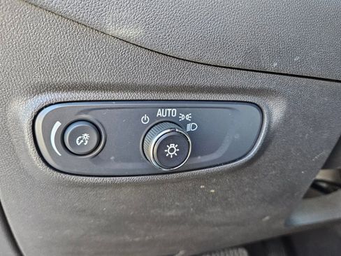 Used 2024 Chevrolet Equinox LT image 30