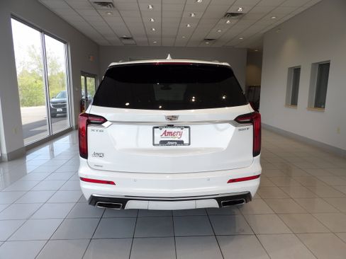 Used 2023 Cadillac XT6 Luxury AWD/4WD image 5