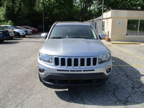 Used 2017 Jeep Compass High Altitude FWD image 11