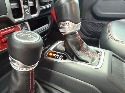 Used 2022 Jeep Gladiator Rubicon w/ LED Lighting Group image 24