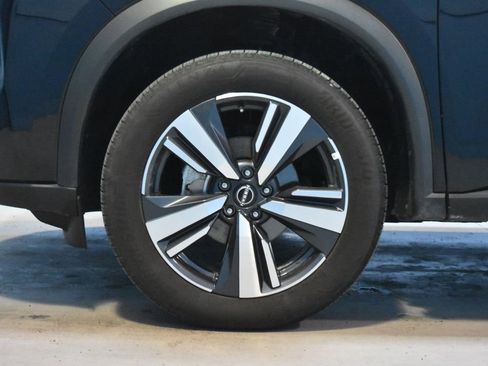 Certified 2026 Nissan Rogue SL AWD/4WD image 23
