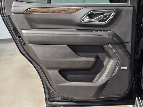 Used 2024 Chevrolet Tahoe Premier image 34