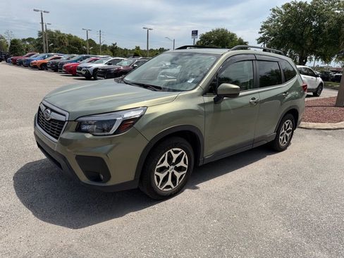Used 2021 Subaru Forester Premium w/ Popular Package #1 AWD/4WD image 11