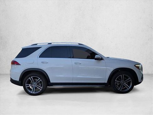 Used 2022 Mercedes-Benz GLE 350 4MATIC image 4