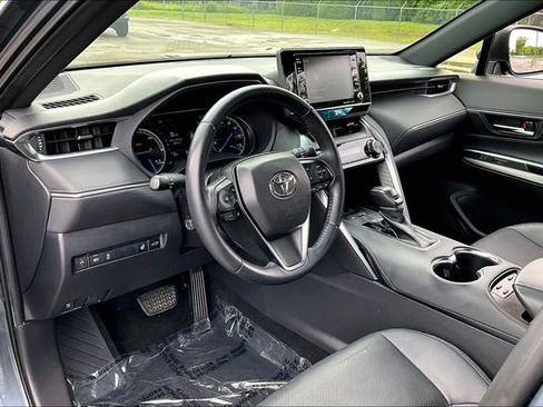 Used 2021 Toyota Venza XLE w/ Softex Package AWD/4WD image 17