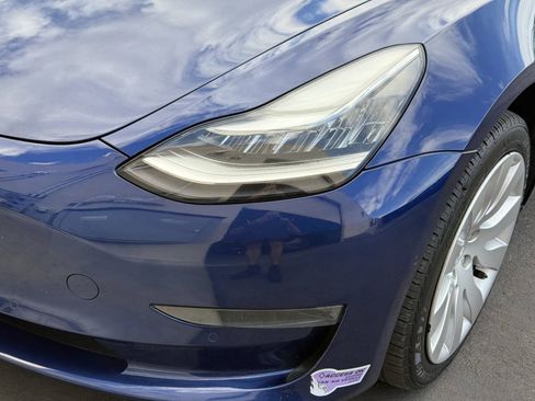 Used 2018 Tesla Model 3 Mid Range RWD image 33
