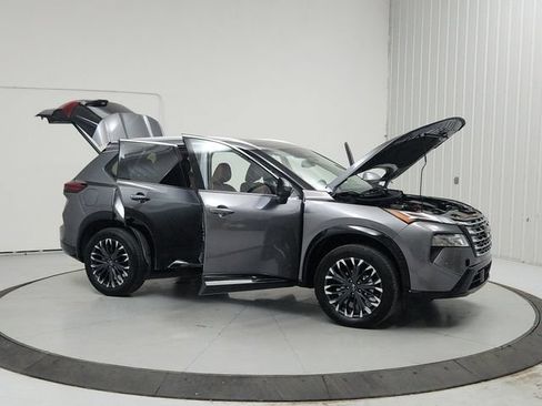 Used 2026 Nissan Rogue Platinum w/ Platinum Premium Package AWD/4WD image 9