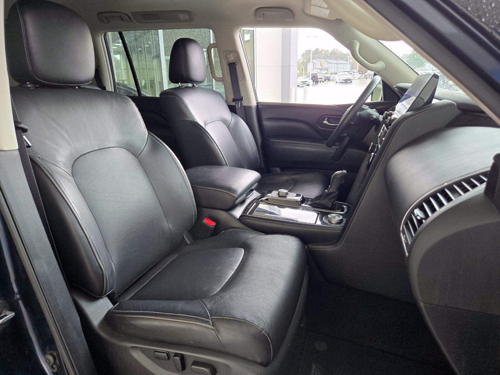 Used 2024 INFINITI QX80 Luxe AWD/4WD image 23