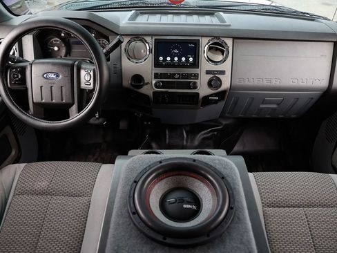 Used 2016 Ford F250 XLT AWD/4WD image 11
