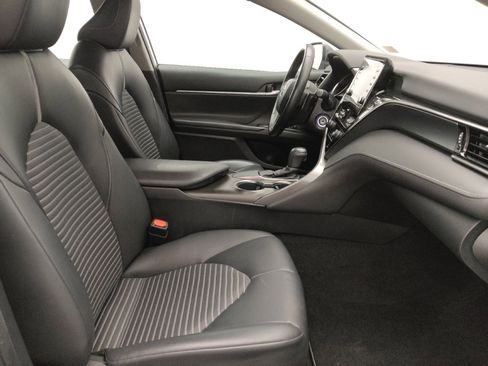 Used 2021 Toyota Camry SE image 21