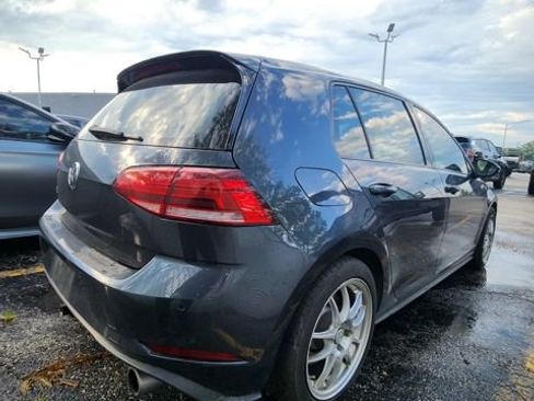 Used 2018 Volkswagen GTI Autobahn FWD image 12