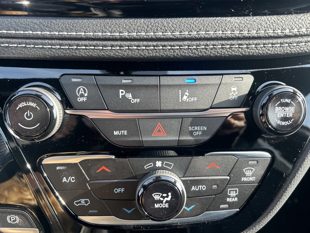 New 2026 Chrysler Pacifica Limited w/ S Appearance Package AWD/4WD image 35