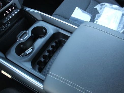 New 2026 RAM 1500 Express AWD/4WD image 26