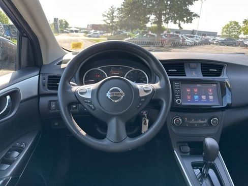 Used 2019 Nissan Sentra S w/ Appearance Package FWD image 14