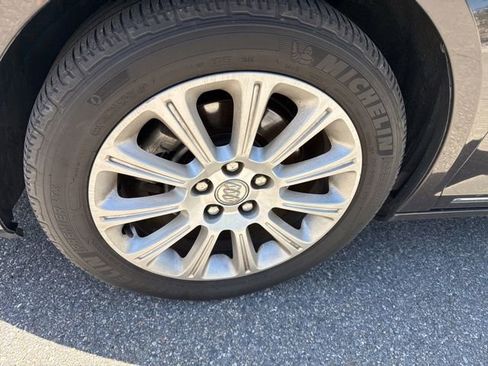 Used 2013 Buick LaCrosse Premium FWD image 16