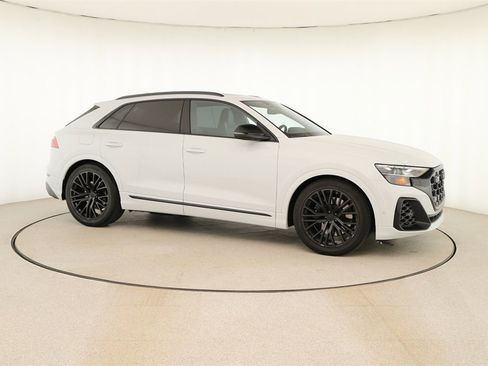 New 2026 Audi SQ8 Premium Plus image 9