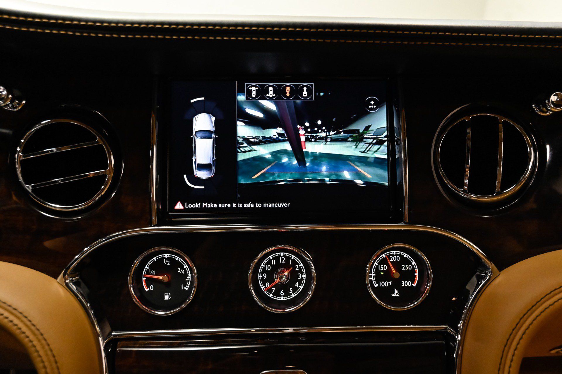 Used 2017 Bentley Mulsanne RWD image 58