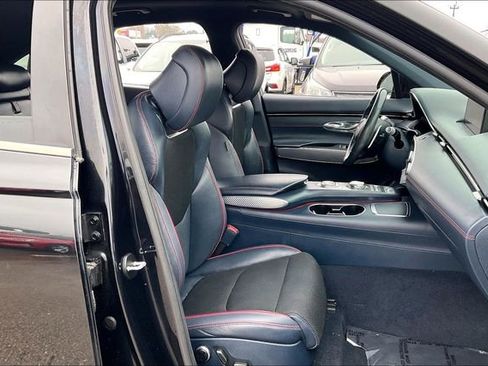 Used 2022 Genesis GV70 3.5T Sport w/ Cargo Package image 7