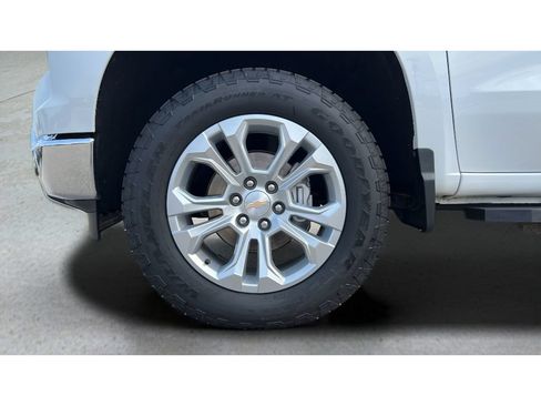 Certified 2024 Chevrolet Silverado 1500 LTZ w/ LTZ Premium Package AWD/4WD image 34