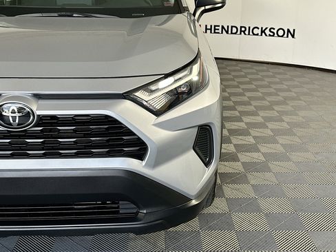 Used 2024 Toyota RAV4 LE image 9